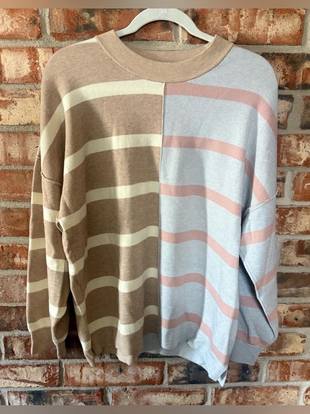 Women's Two-Tone Striped Crewneck Sweater - Beige & Light Blue